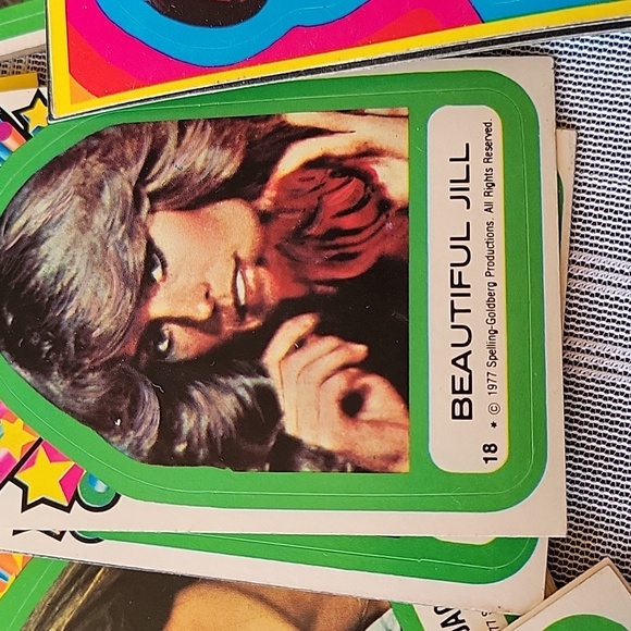 70 Charlie's Angels 1977 Stickers - Picture 5 of 15
